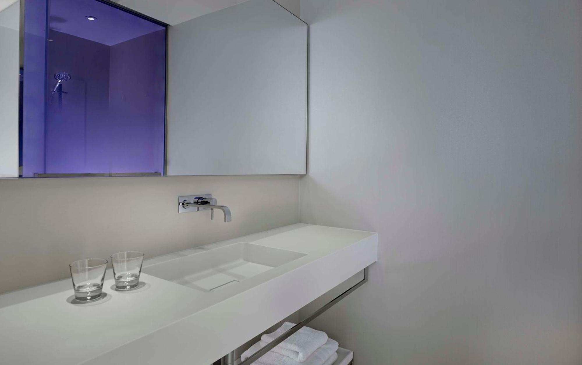 Отель Park Plaza London, Park Royal Экстерьер фото